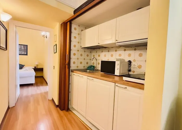 Historic By The Pantheon Apartament *